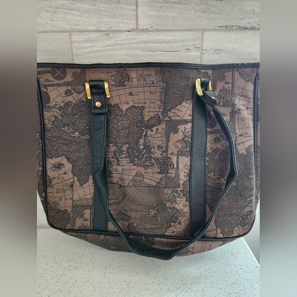 World Map Tote Like new! - Picture 5 of 7